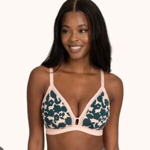 Lively “The Busty Bralette: Retro Blooms” Size 4